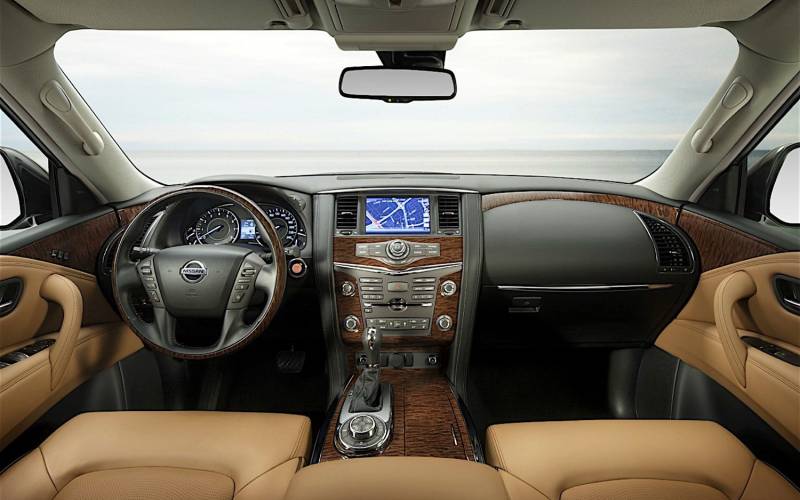 Nissan Patrol Y62 TiL 2018 SUV Drive